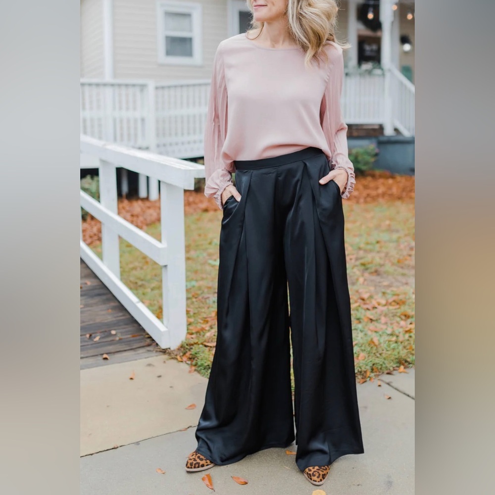 NWT K/Lab Black Sating Wide Leg Elastic Waist Pleated Trouser Pants